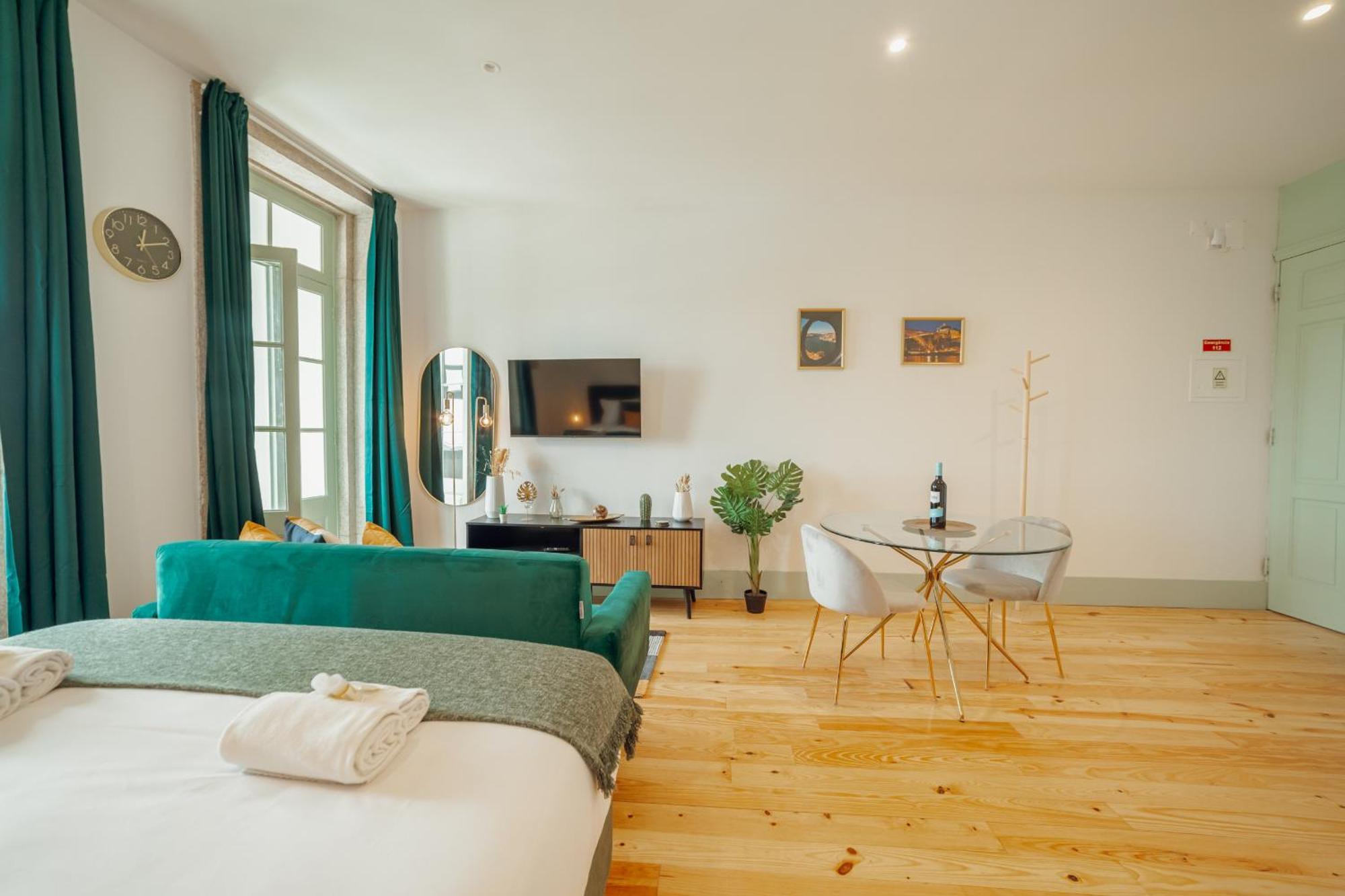 Downtown Suites By Vacationy OOporto Esterno foto
