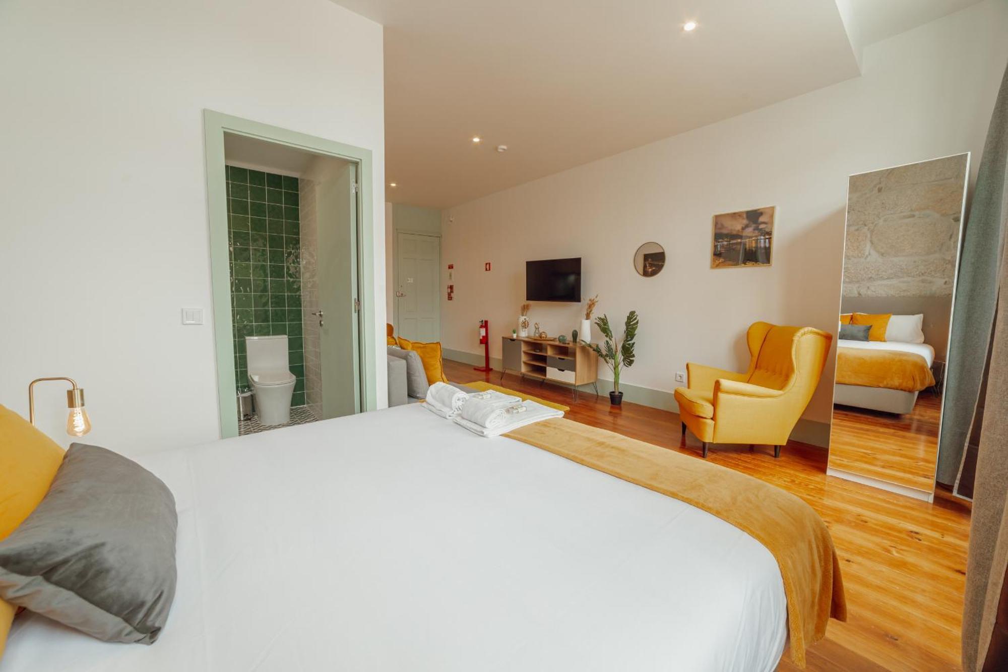 Downtown Suites By Vacationy OOporto Esterno foto